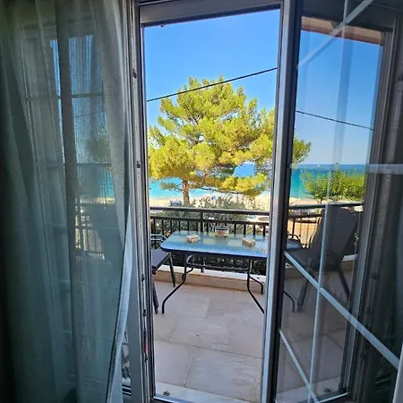 Athena's Paradise Apartment *