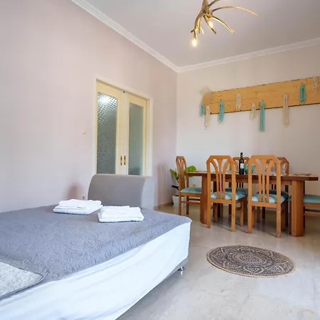 Athena's Paradise * Poros (Kefalonia)